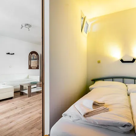 Alpine Escape Cozy Retreat Near Maiskogel * 카프룬