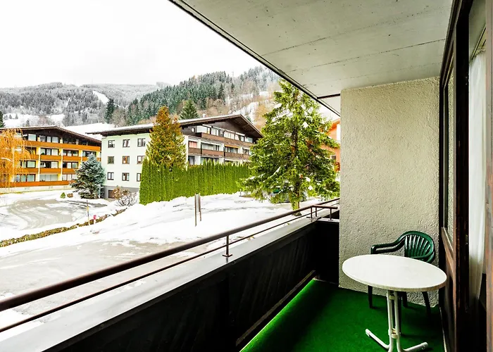 Alpine Escape Cozy Retreat Near Maiskogel Apartamento